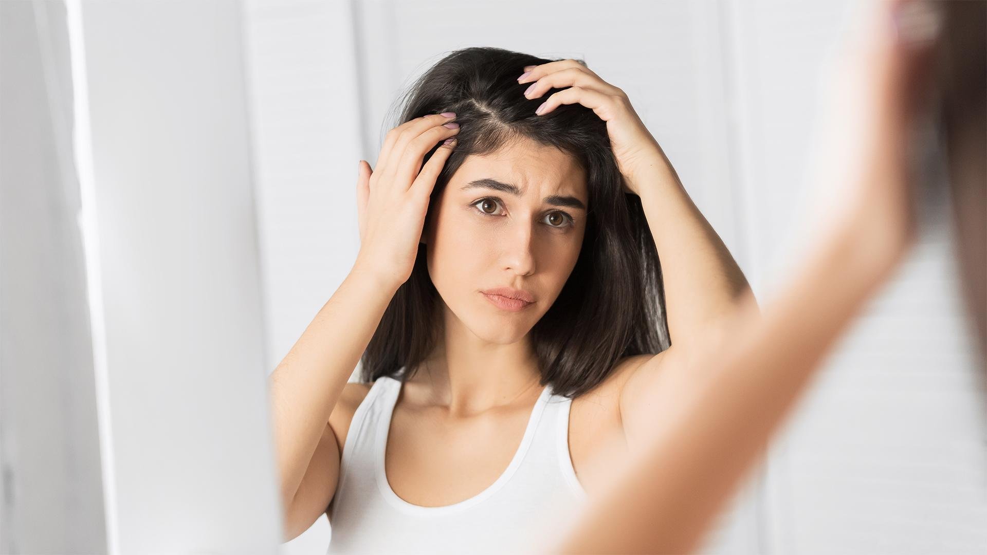 Loreal Paris Article Your Guide on How To Treat an Oily Scalp D